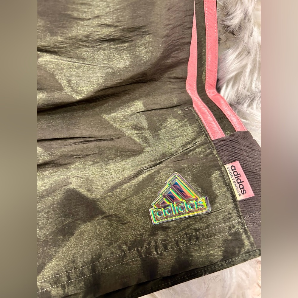 ADIDAS SUNGLASS WOVEN SHORTS - Picture 8 of 8